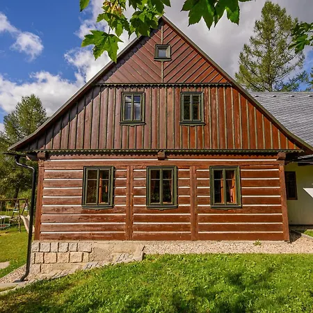 Roubenka Na Vyhlidce Villa