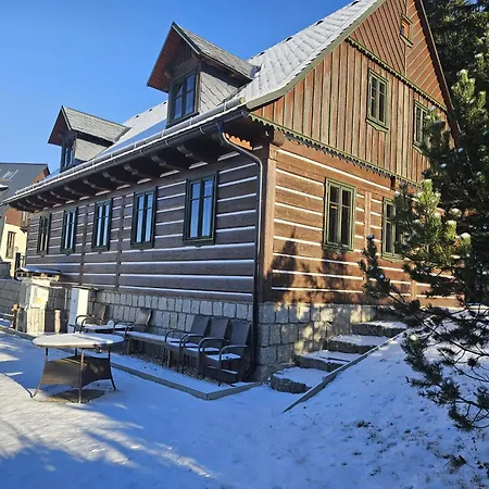 Roubenka Na Vyhlidce Villa